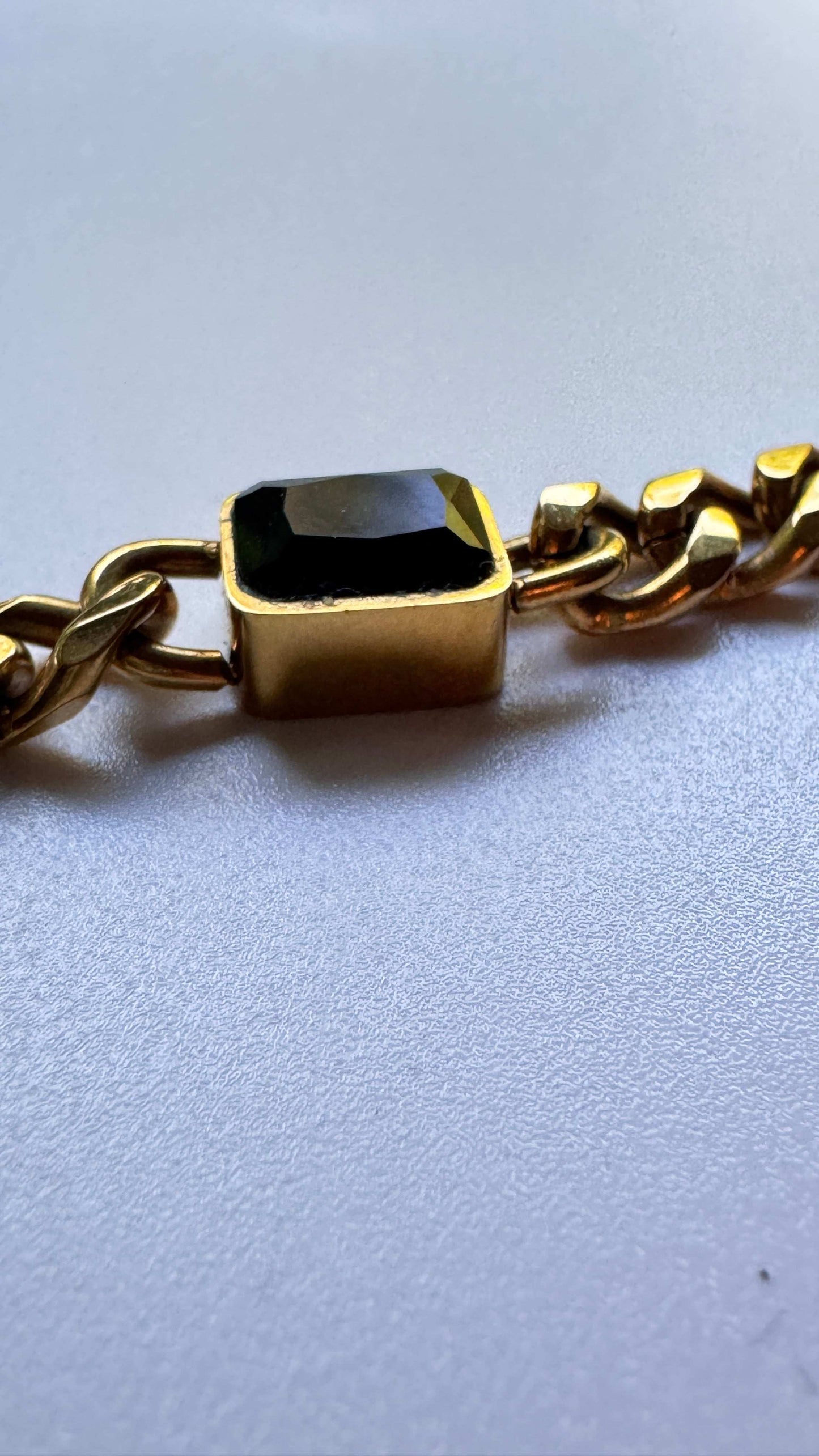 New Elegant Heart & Stone Bracelet - The Petite Suite