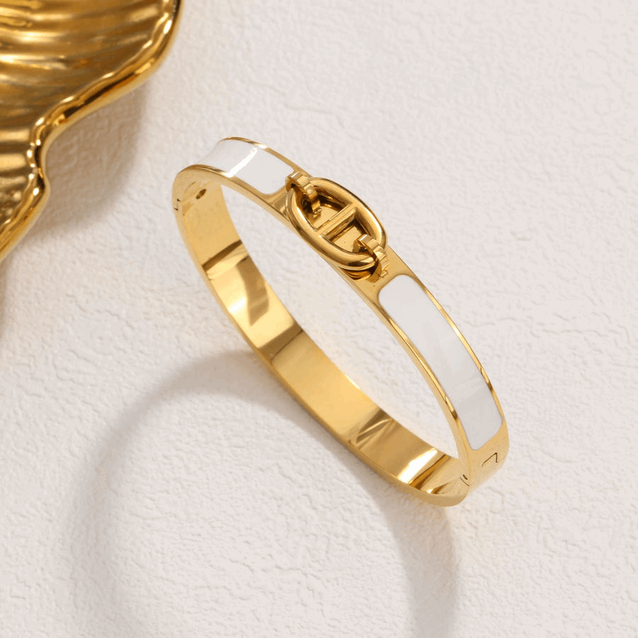 Luxury Gold Clasp Bracelet - Stainless Steel & 18K Gold Plating(new) - The Petite Suite