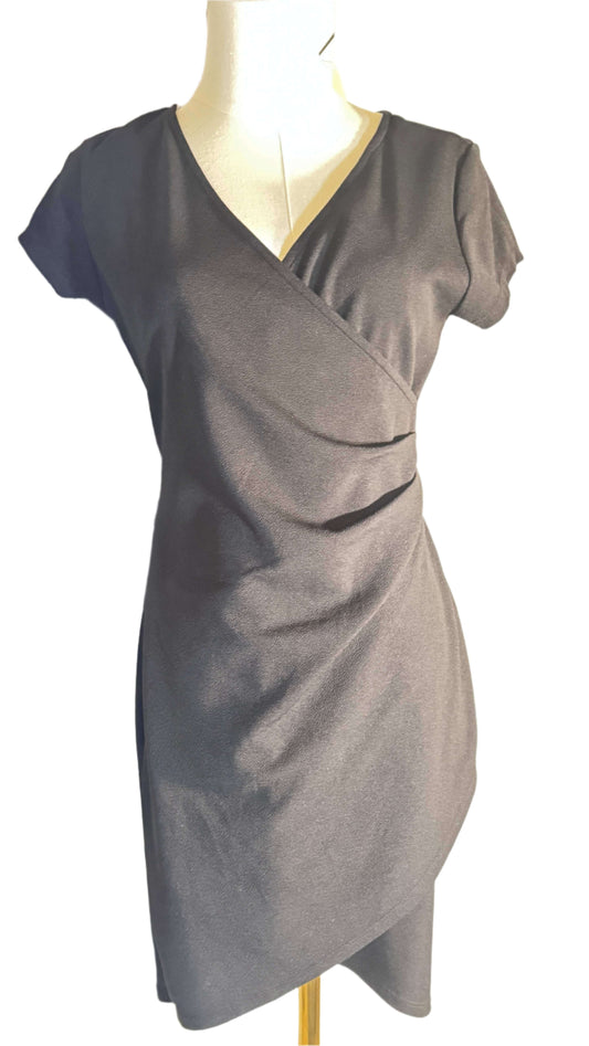 Black Dress - Large Petite Size - Elegant & Versatile - Almost Famous - The Petite Suite