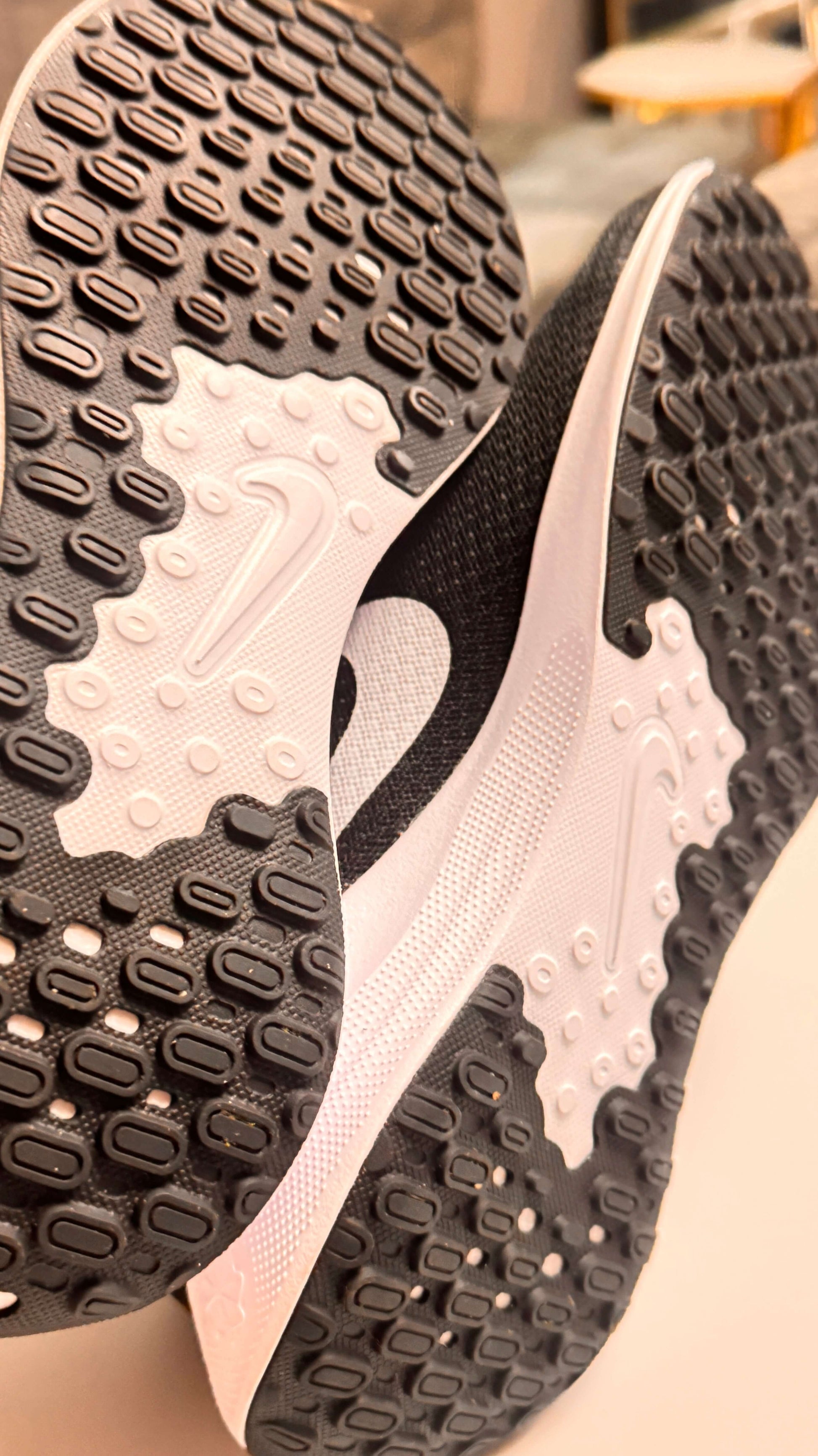 Preloved, Never Worn NIKE Running Shoes(black & white, size 7) - The Petite Suite  