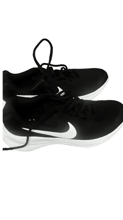 Preloved, Never Worn NIKE Running Shoes(black & white, size 7) - The Petite Suite  